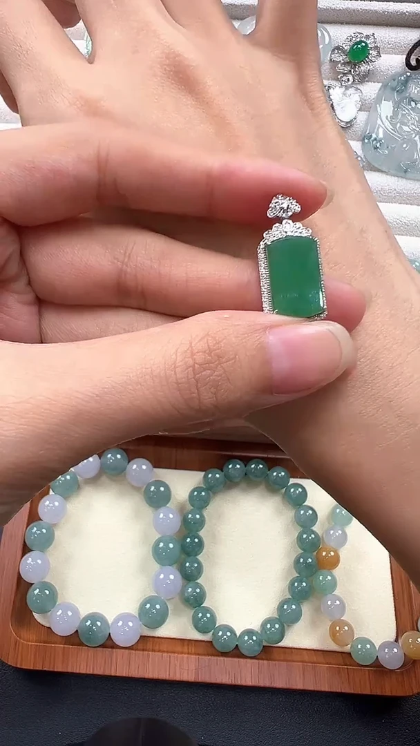 翡翠18K金镶嵌吊坠(不含链) 缅甸珠宝严选馆YZS