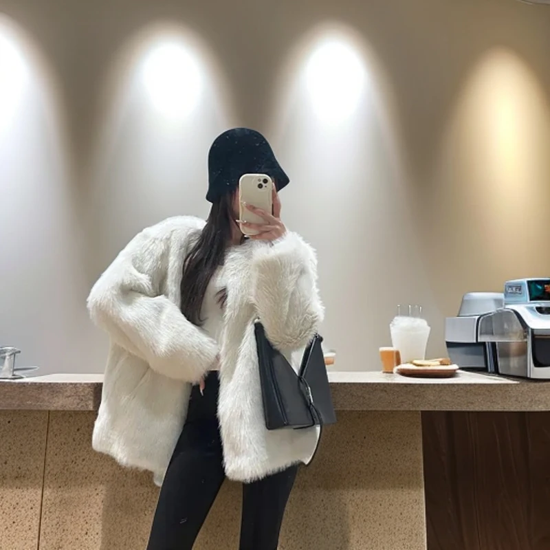 AC【7882】白轻奢气质千金风毛毛外套冬2024新款宽松休闲百搭开衫