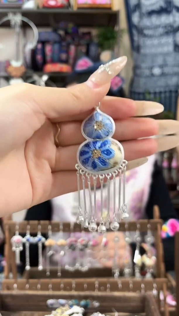 织绣民族风非遗老绣苗银饰品294