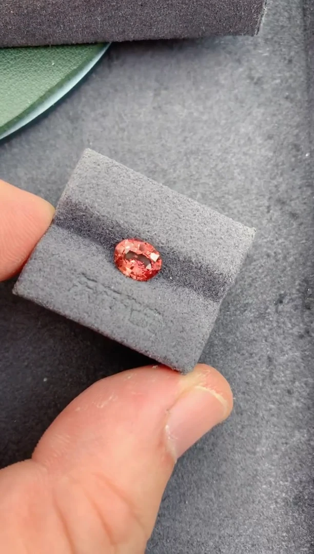 未镶嵌裸石定制蓝宝石1.5ct 无烧帕帕拉恰 定制