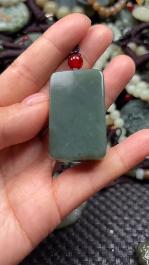 【闪购商品】和田玉颈饰未镶嵌.