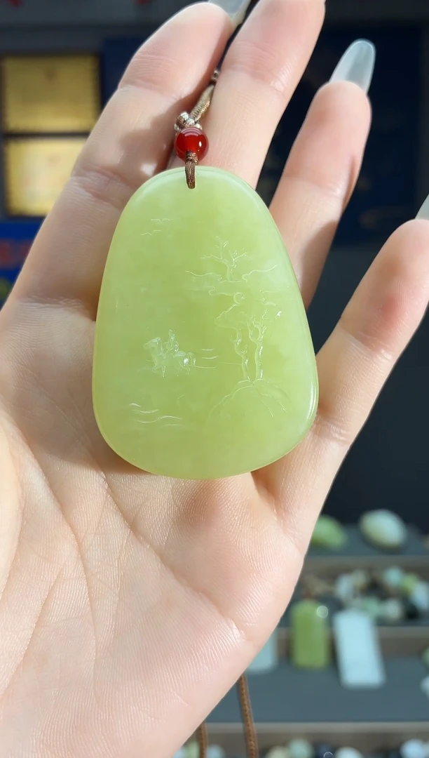 颈饰未镶嵌和田玉1