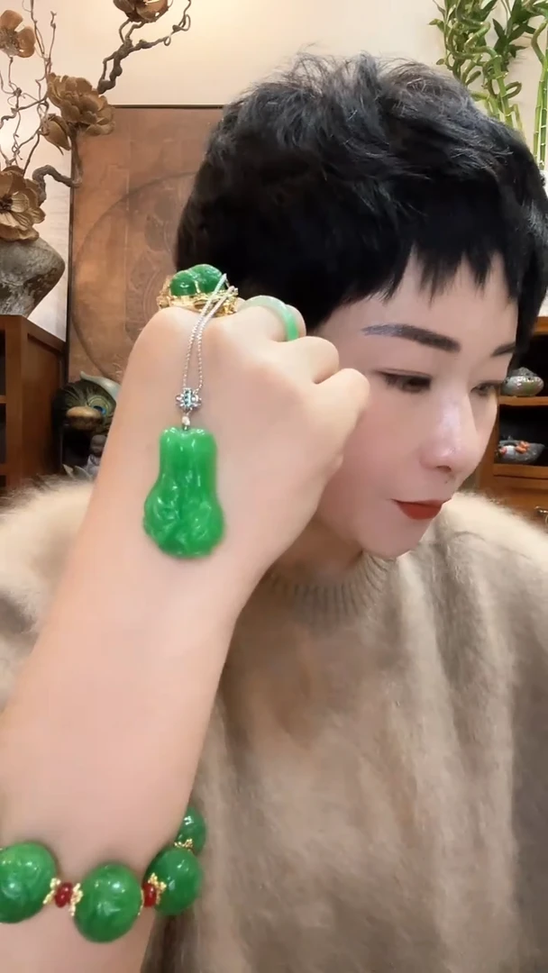 吊坠(赠链)合金翡翠209