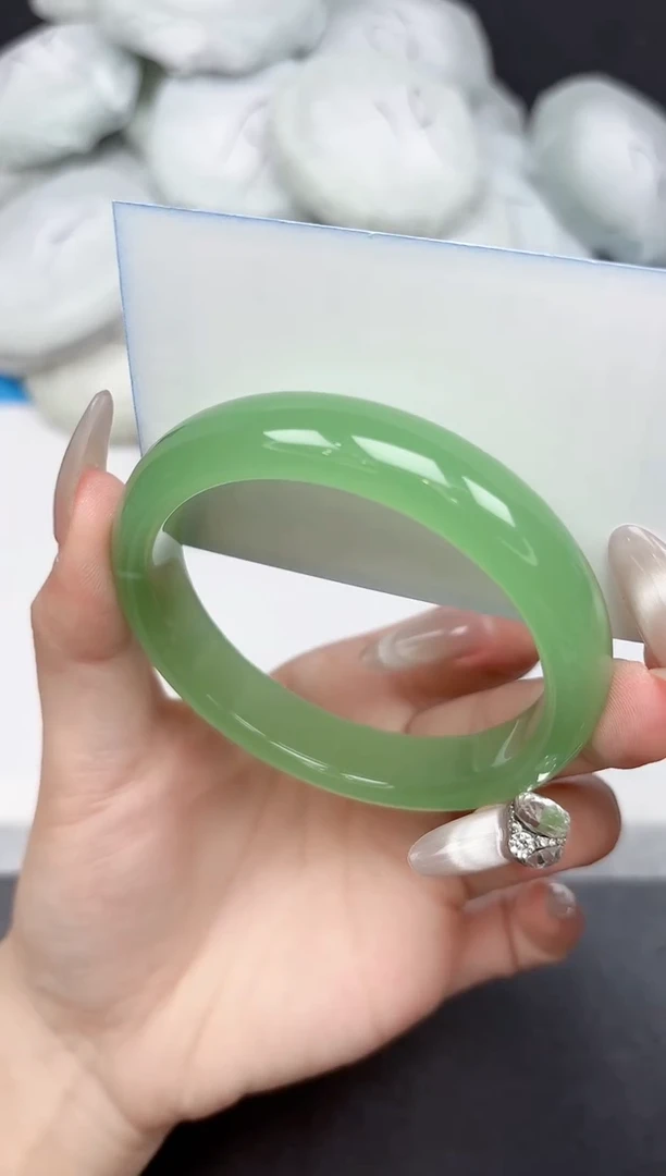 未镶嵌手镯石英质玉237-59-60