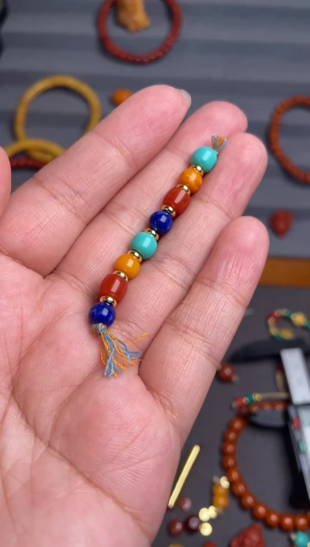 石英质玉多样性发货未镶嵌6＋八颗