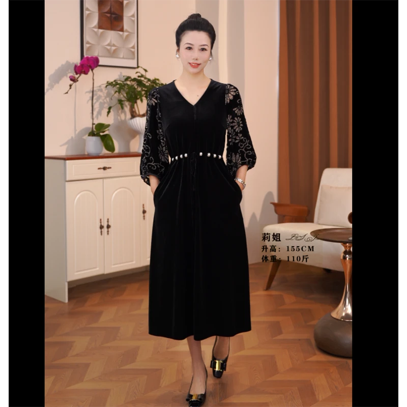长裙高贵连衣裙春季V领气质复古轻奢长袖宽松腰法式大码
