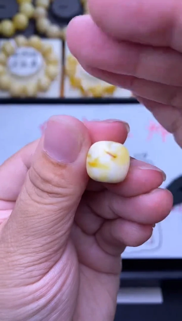 裸石琥珀未镶嵌大小姐珠宝严选78