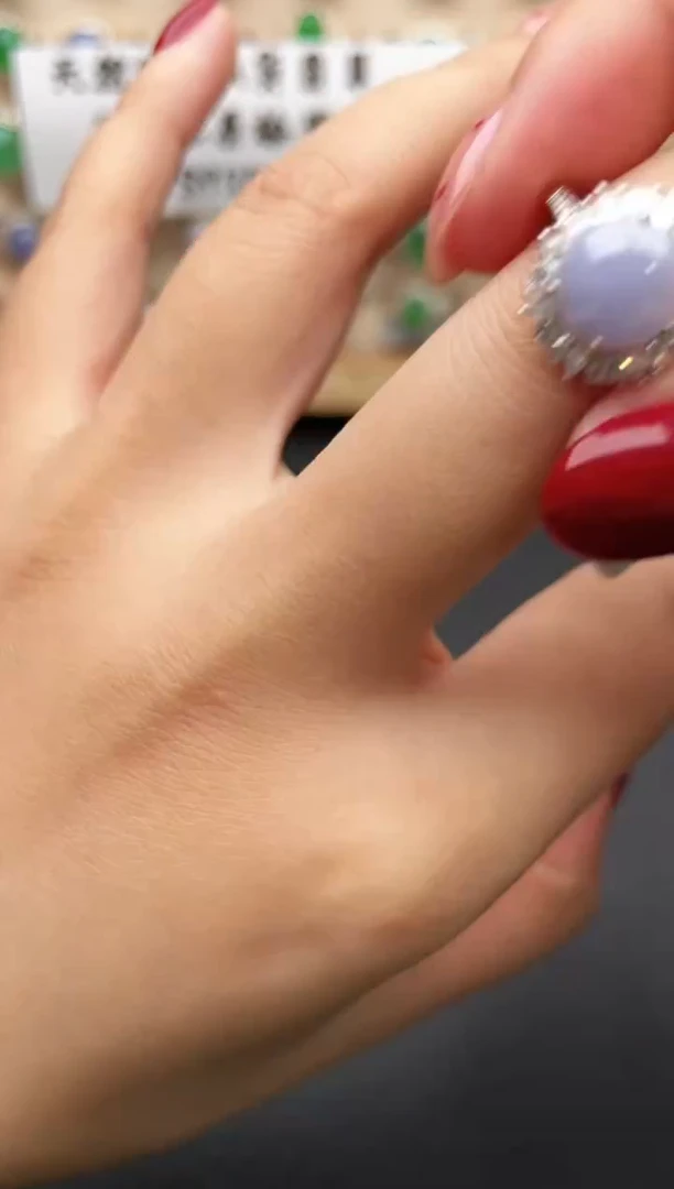 未镶嵌戒指翡翠一物一证一礼盒