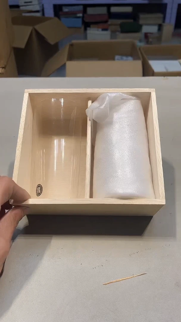 手工艺品琉璃尚* 城城工艺品店