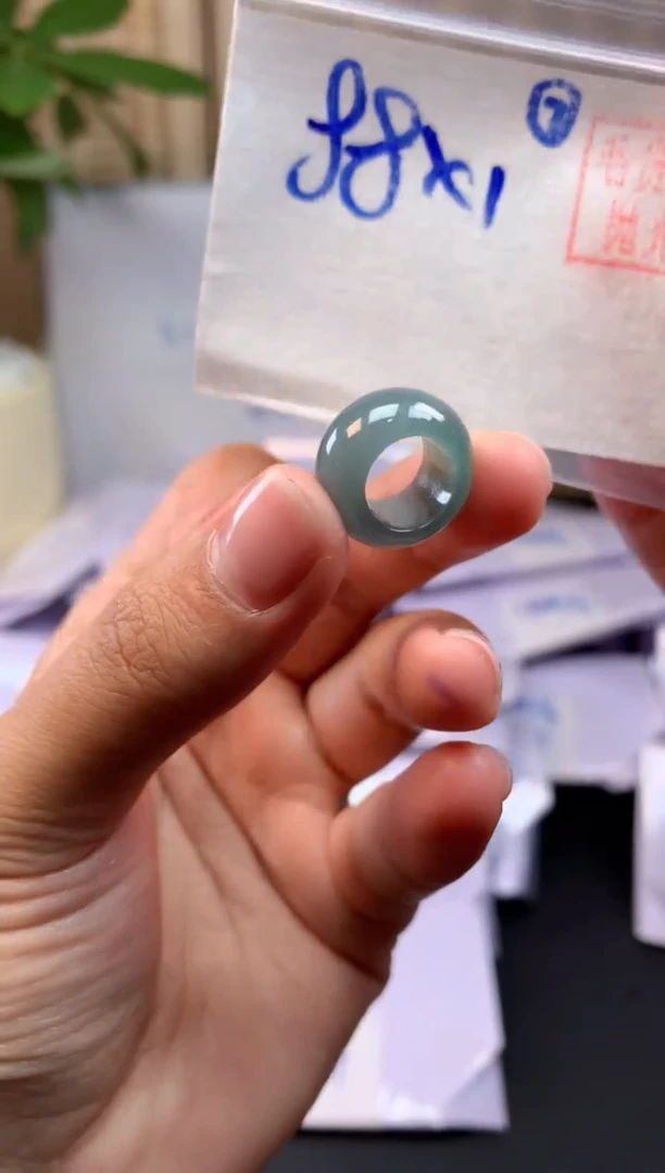 【闪购商品】定制翡翠未镶嵌甜甜圈#88元随机拍一发一毛货需抛光