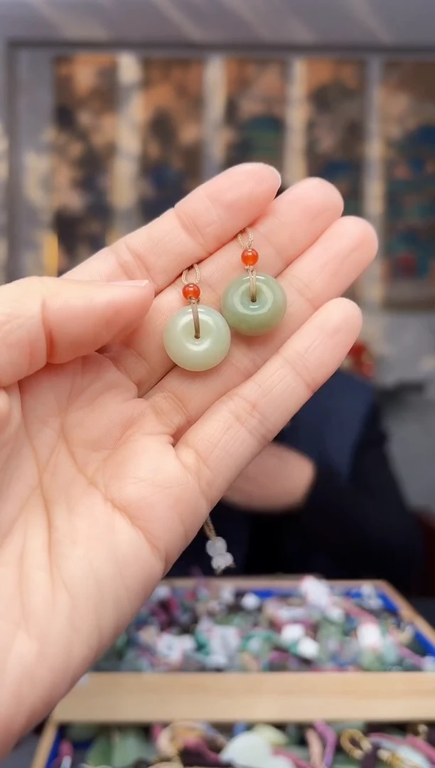 【闪购商品】和田玉颈饰未镶嵌拍一发一多样性发货