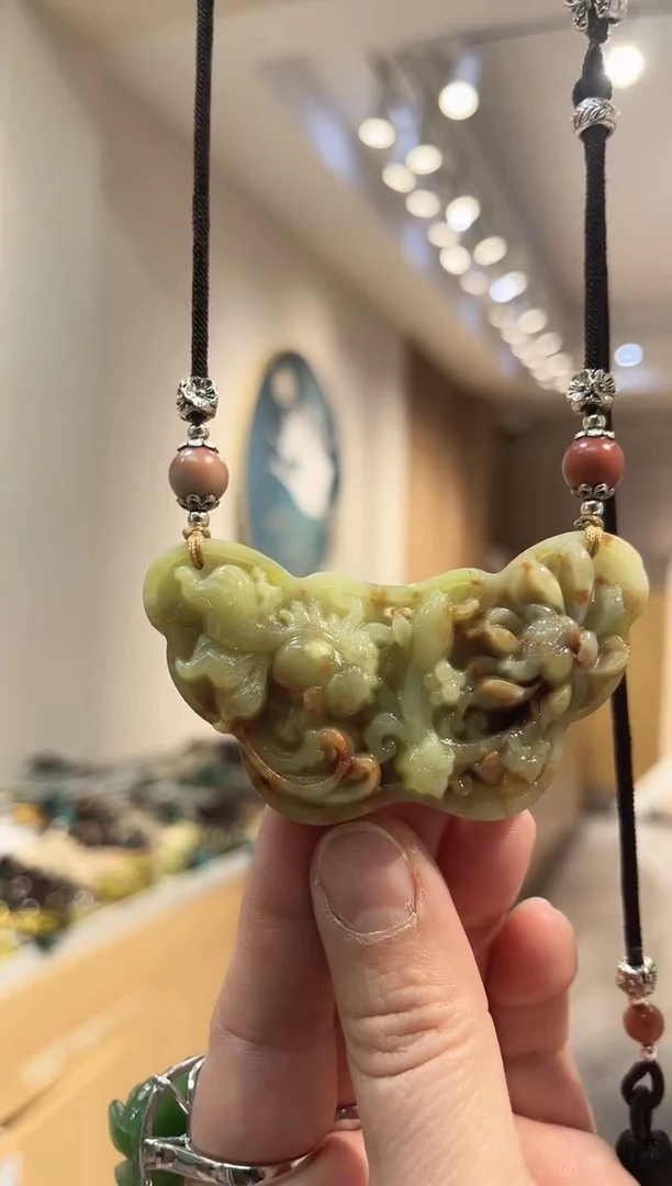 【闪购商品】岫玉颈饰未镶嵌吊坠