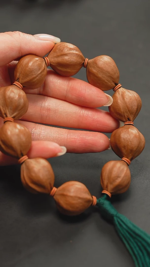 橄榄核手串2.2蜜桃臀素串