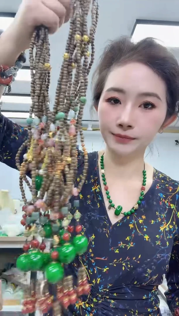 11125一线大单珠项链