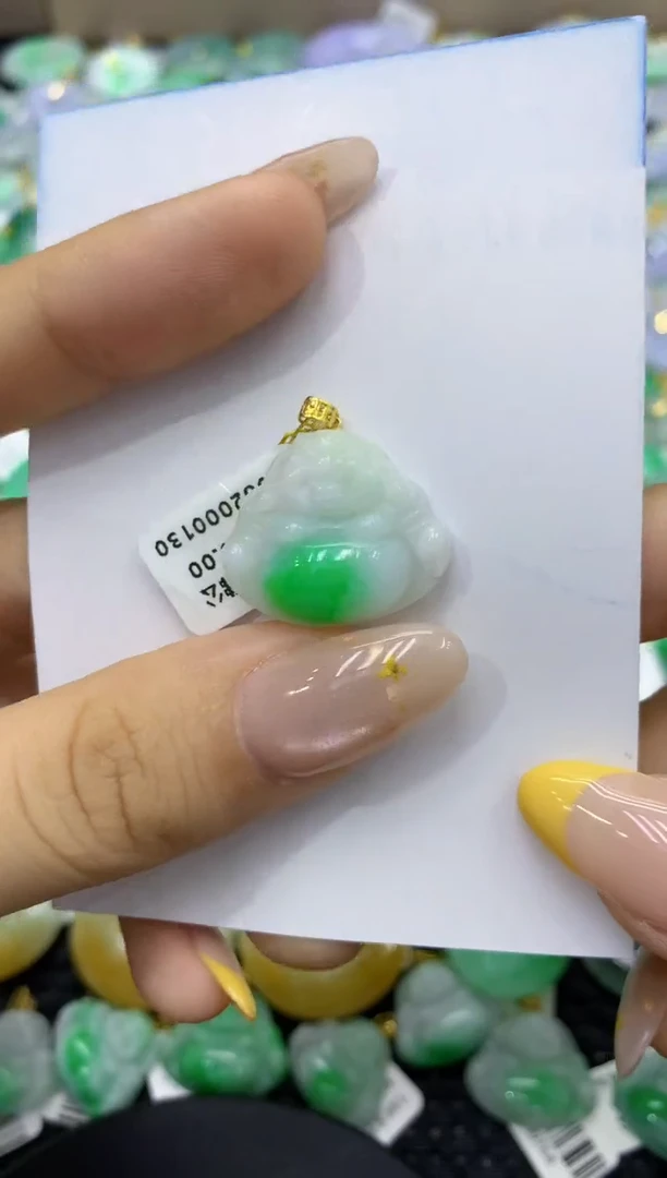 颈饰18K金镶嵌翡翠天然缅甸翡翠A货