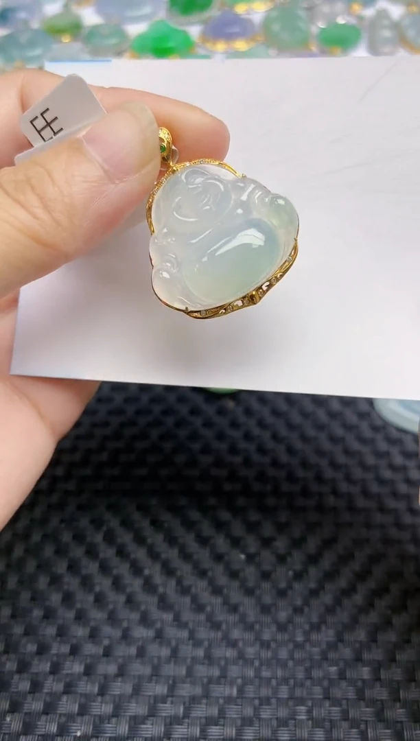 翡翠18K金镶嵌颈饰天然翡翠A货