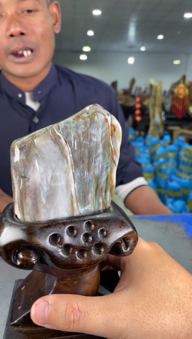 【闪购商品】硅化玉摆件未镶嵌39