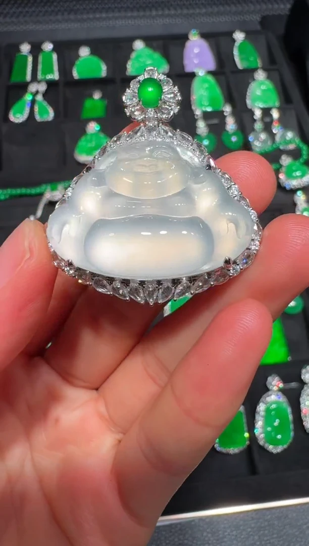 吊坠(不含链)18K金镶嵌翡翠高冰起光佛公吊坠