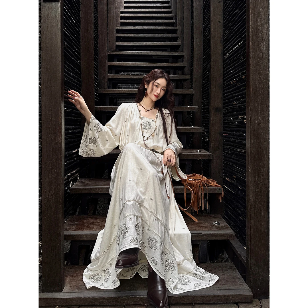 三吉黑花【凤来仪】珠管银丝绣花民族风长袖连衣裙子巨好看的长裙