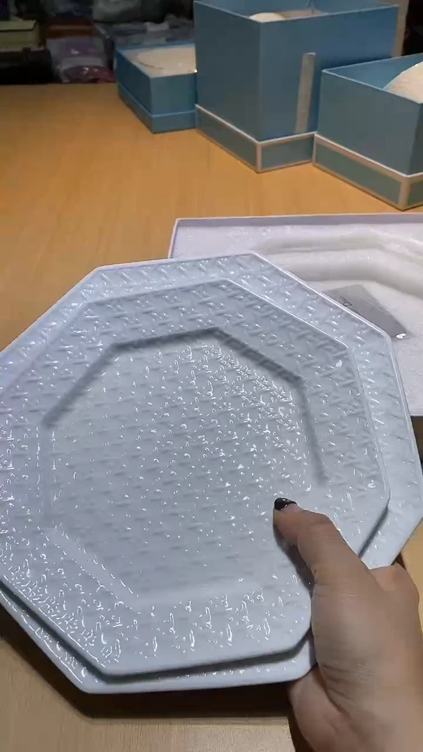 【闪购商品】瓷片锅碗瓢盆一件不剩