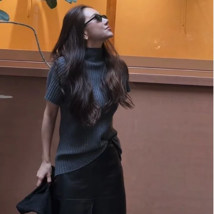 优雅气质洋气高领针织短袖T恤女2025秋修身百搭针织衫上衣时尚