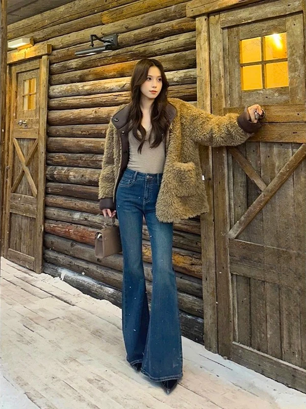 蓝色加绒微喇牛仔裤女秋冬2025爆款配高跟鞋腿精裤子显瘦微喇叭裤