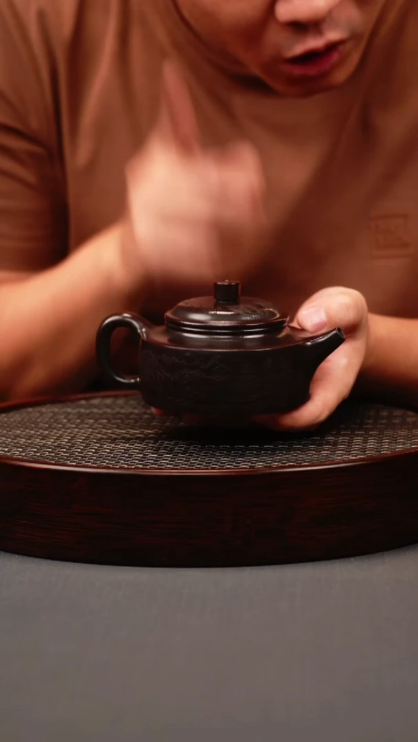 茶壶紫砂古红泥 扁德中 刻绘