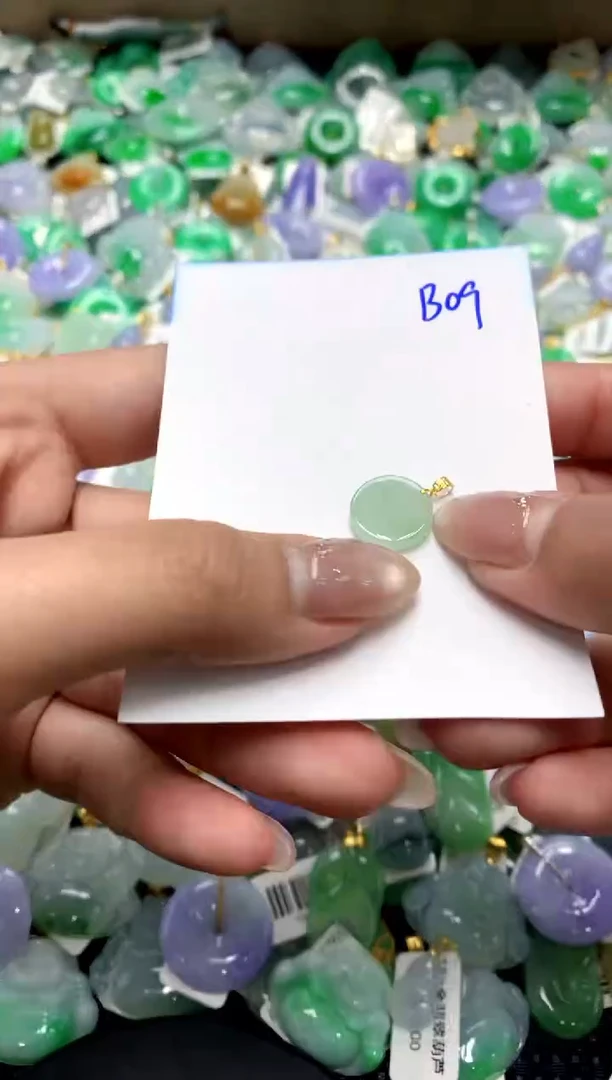 【闪购商品】翡翠颈饰18K金镶嵌1111111111111111