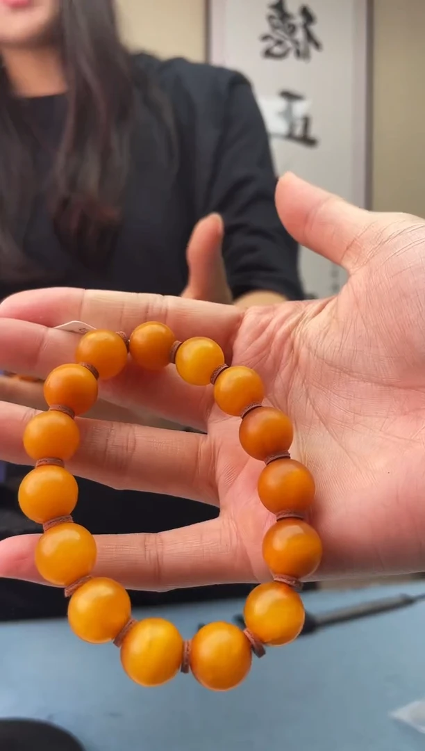 琥珀未镶嵌珠宝奇石T0假一罚十，多样性发一件