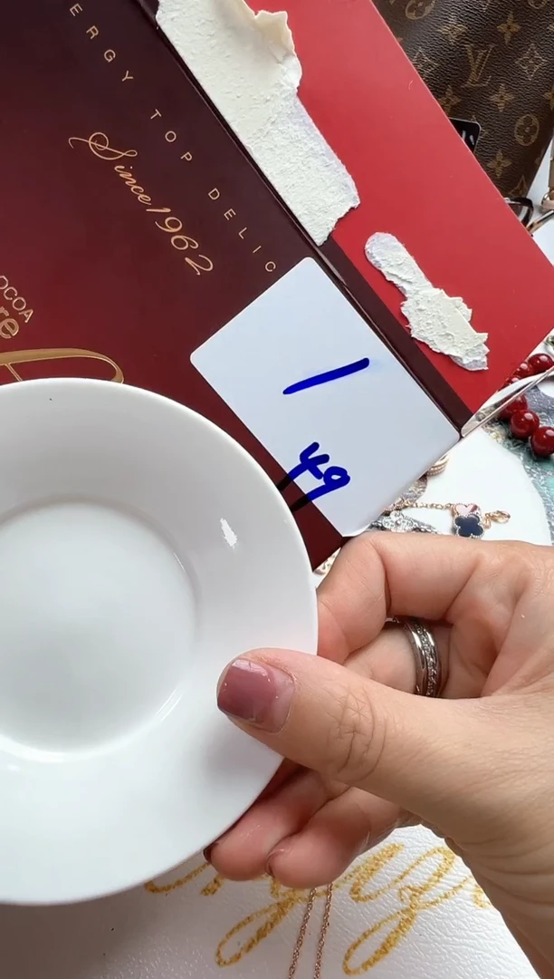 瓷片 彧贤聚宝阁 彧贤聚宝阁