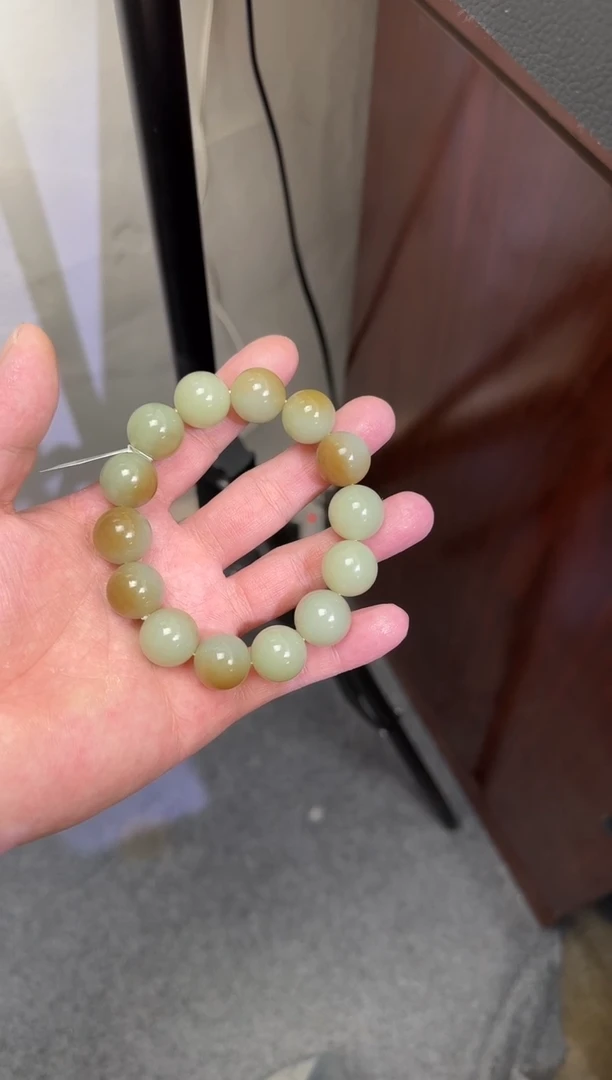 手串未镶嵌和田玉金山糖白手串（产地直发）