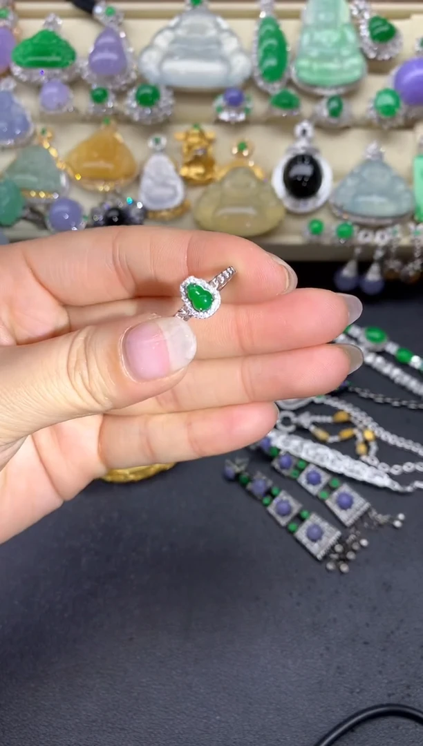 【闪购商品】翡翠戒指18K金镶嵌143-中国好珍宝