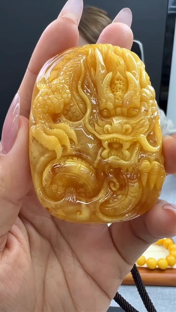 【闪购商品】琥珀颈饰未镶嵌656秒拍号