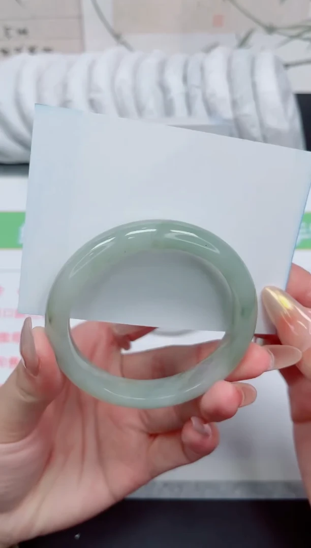 【闪购商品】石英质玉手镯未镶嵌181-56.2