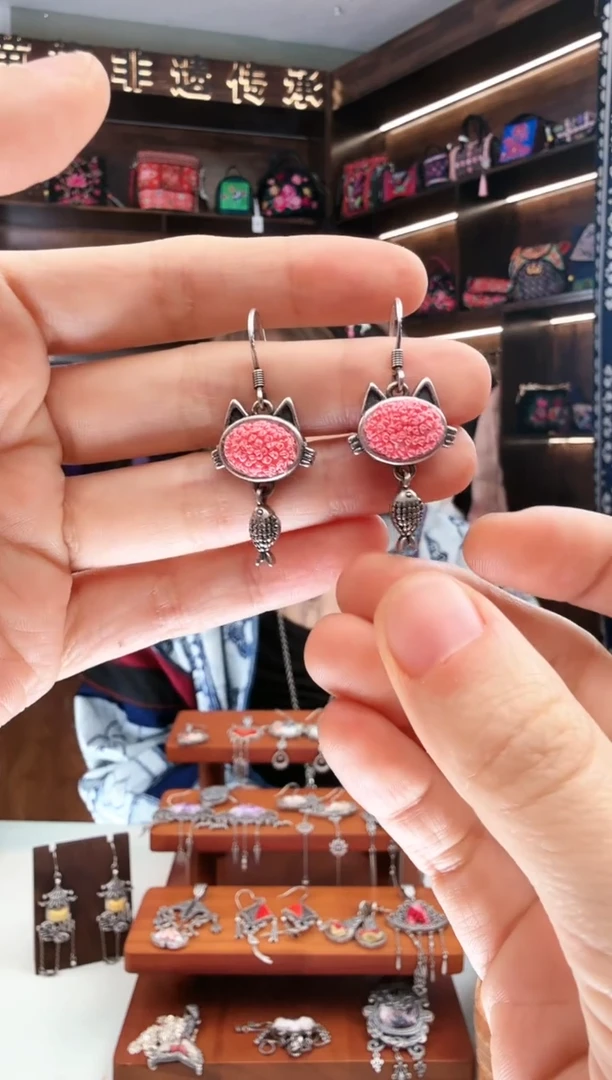 【闪购商品】织绣14蚩梦苗族古绣