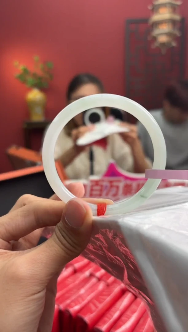 未镶嵌手镯（圆镯）翡翠翡翠手镯1