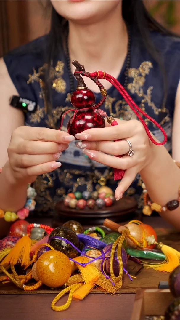 264易林大漆开口小葫芦----168