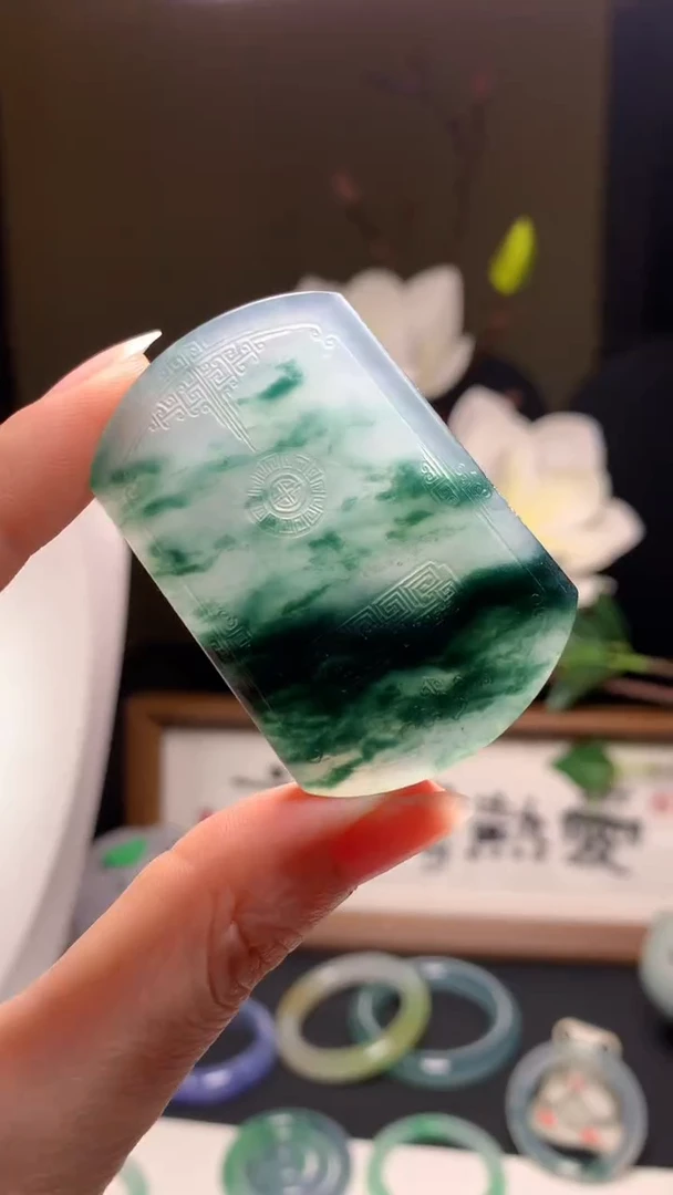 未镶嵌定制翡翠51*35.5*5.9