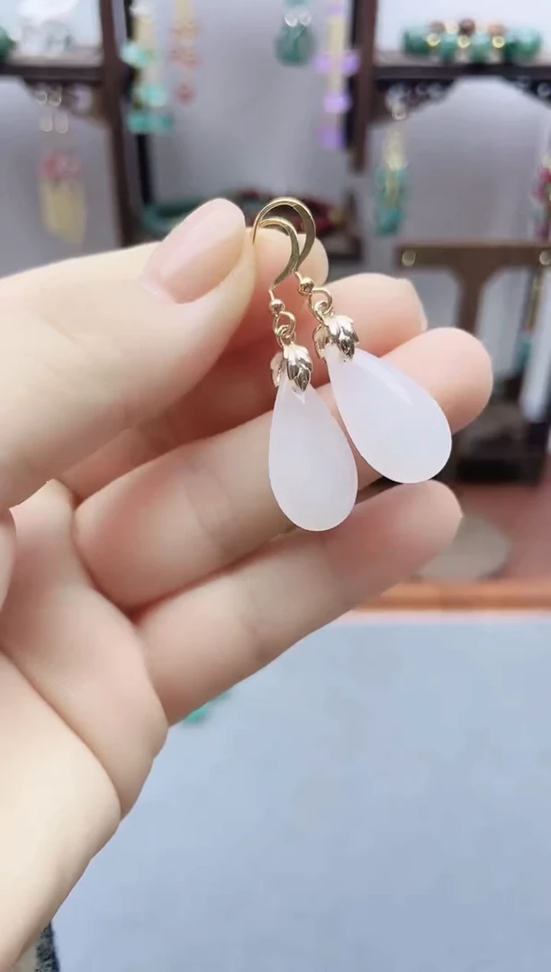 银S925镶嵌和田玉耳饰118000