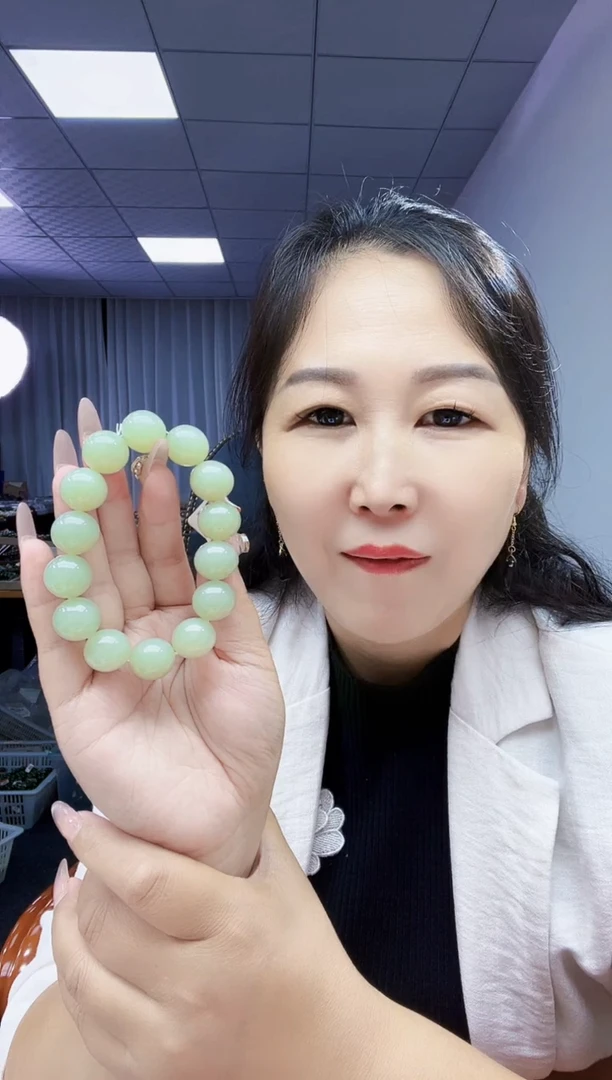 未镶嵌手串和田玉纯天然和田玉新疆且末奶白蓝特特细16