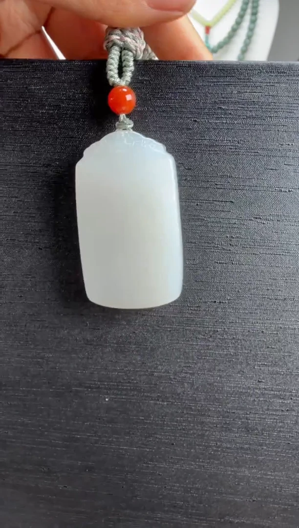 吊坠(赠链)未镶嵌和田玉无事牌