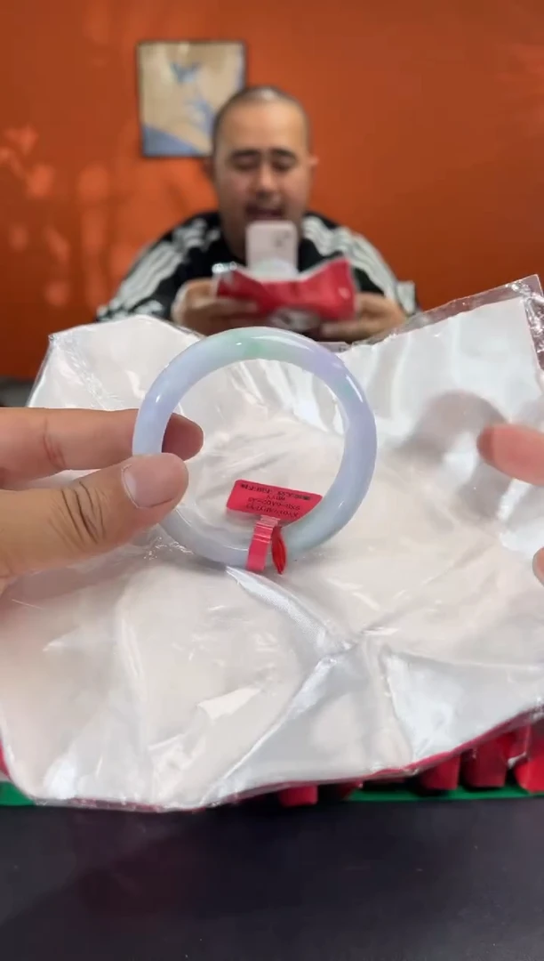 未镶嵌手镯翡翠1        圈口55