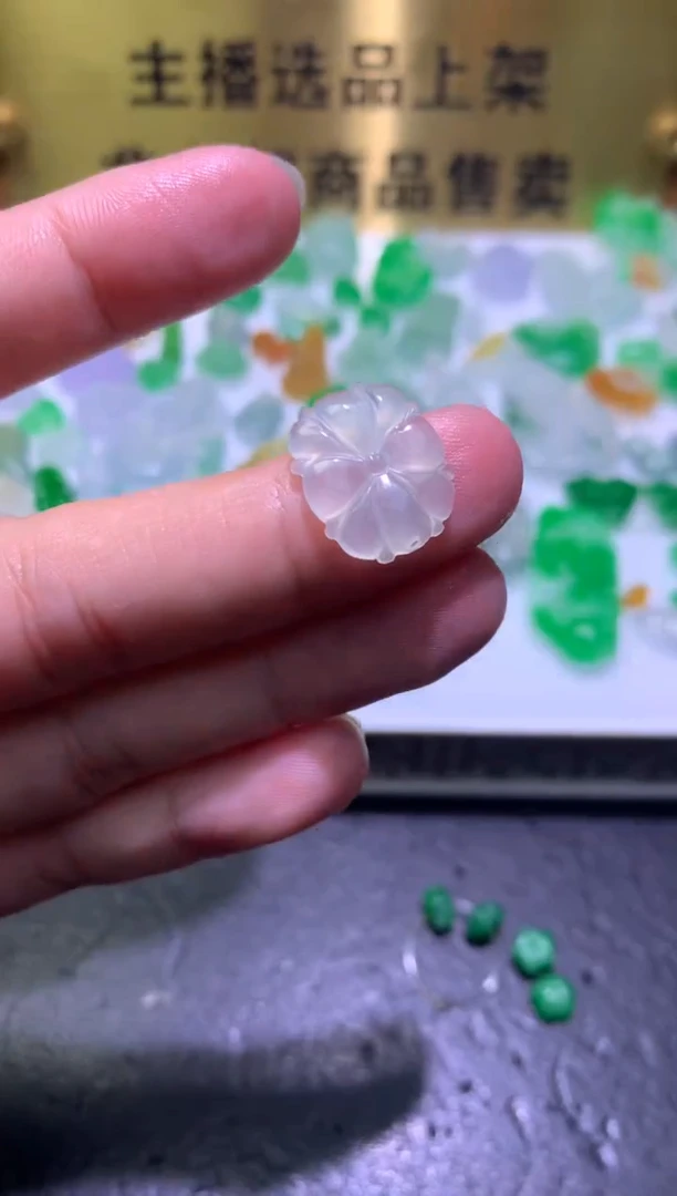未镶嵌定制翡翠毛货
