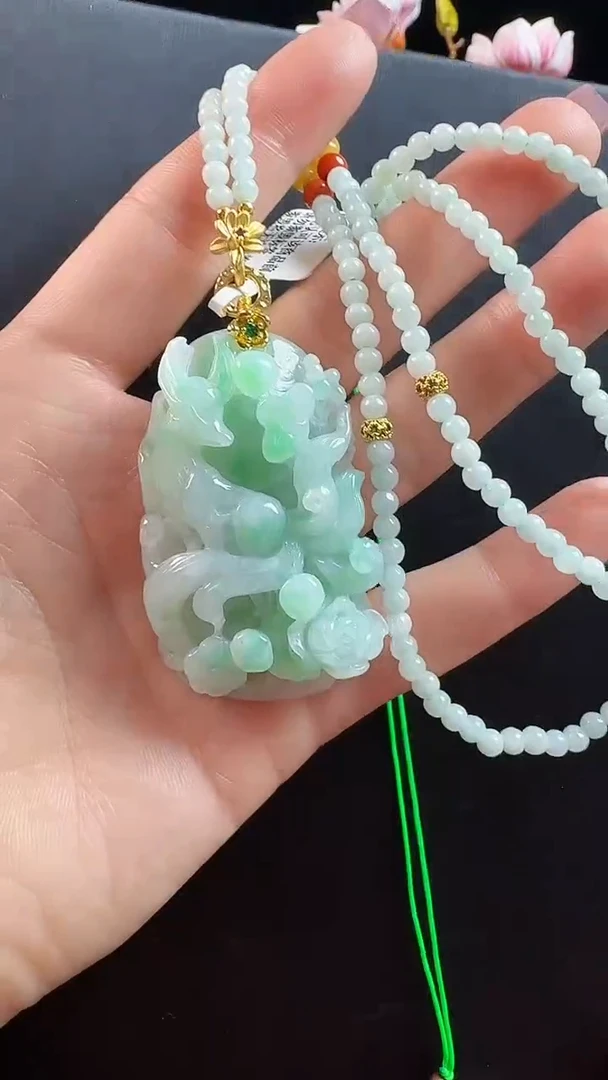 颈饰未镶嵌翡翠九尾