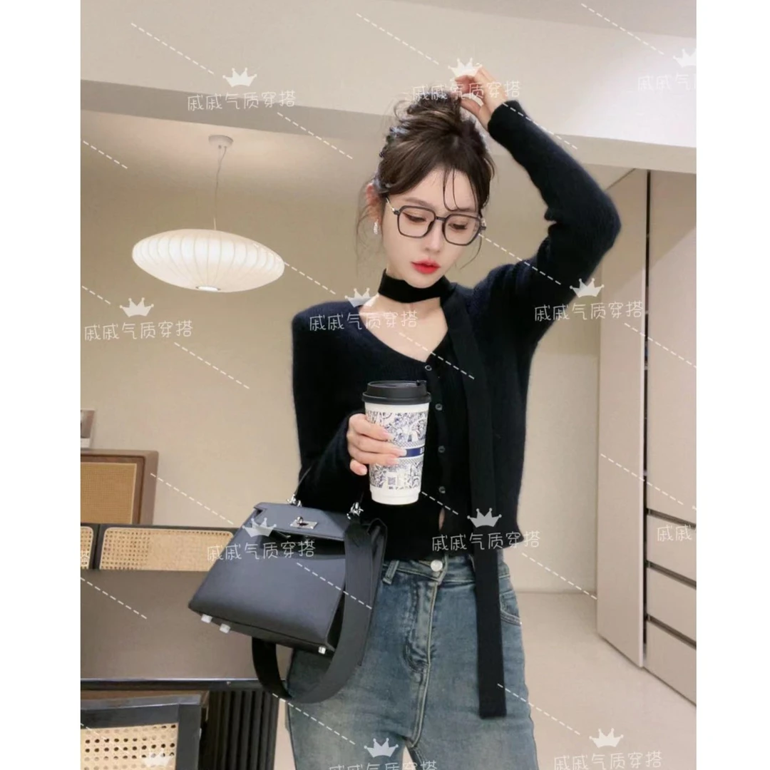 【戚戚私服】巴赫乐章-秋冬女韩系气质时尚显瘦纯色V领毛衣#2358