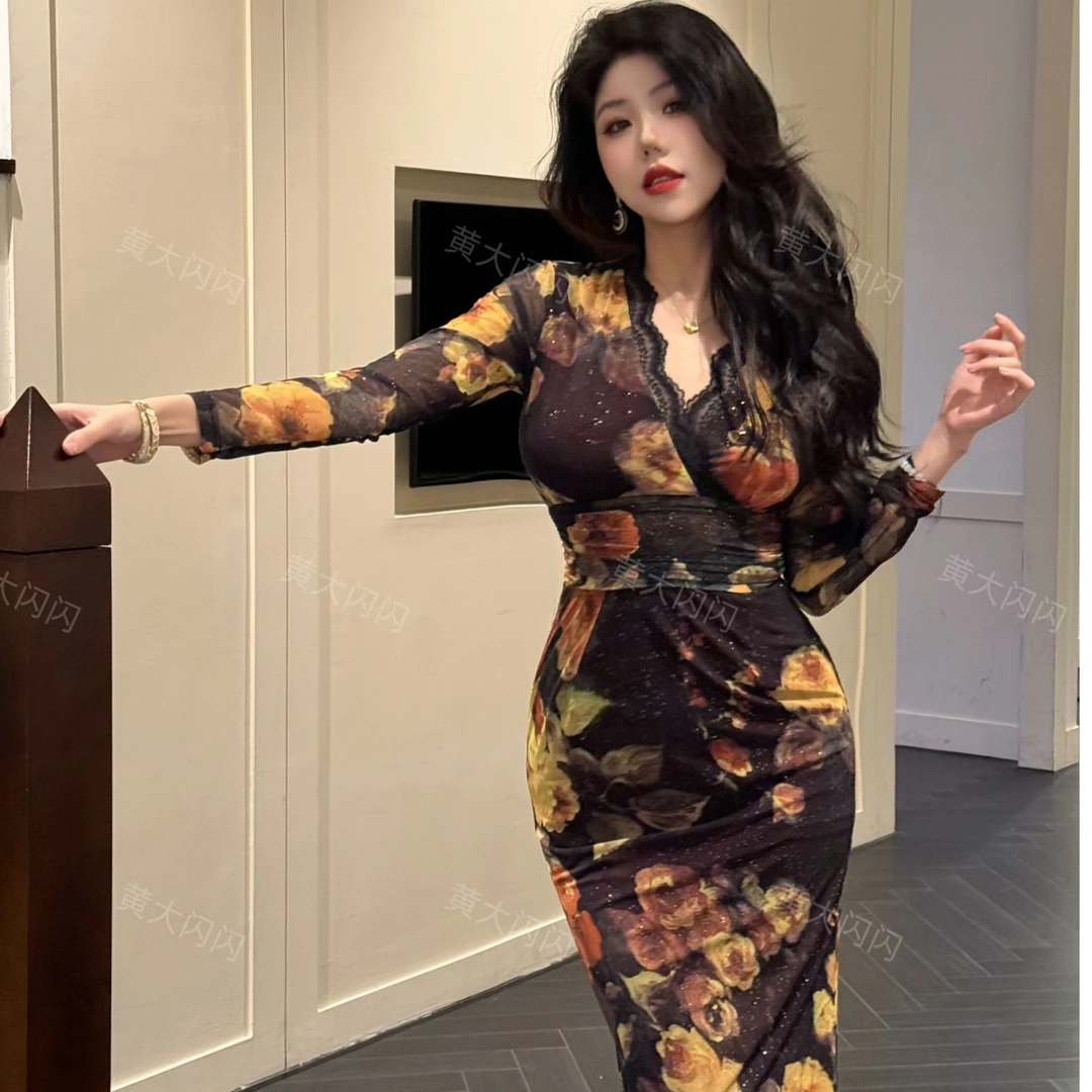 闪闪推荐【万人迷】随拍气质有弹力修身纯欲长袖连衣裙SSK1190