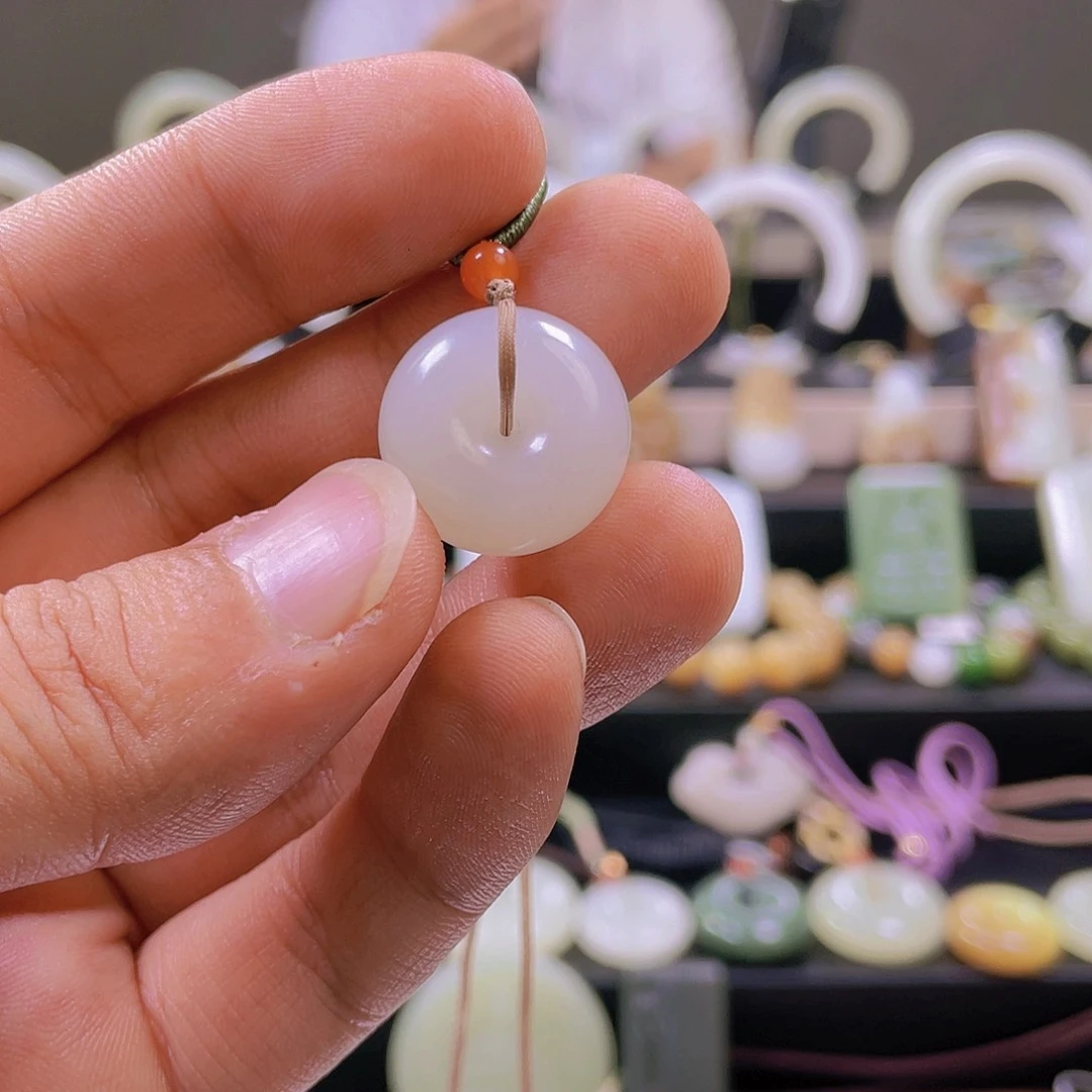 和田玉挂件未镶嵌