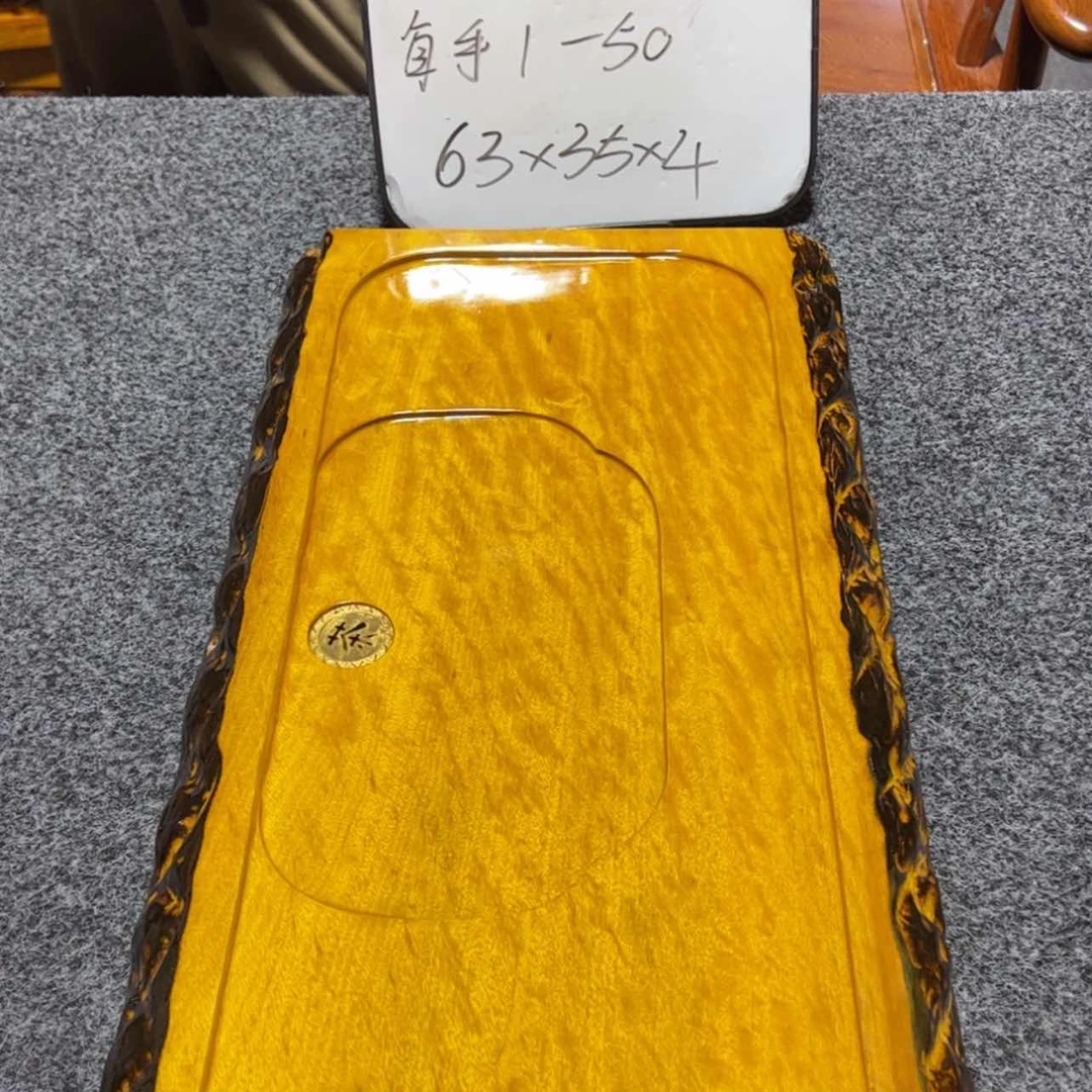 【闪购商品】雕刻木材地**哥