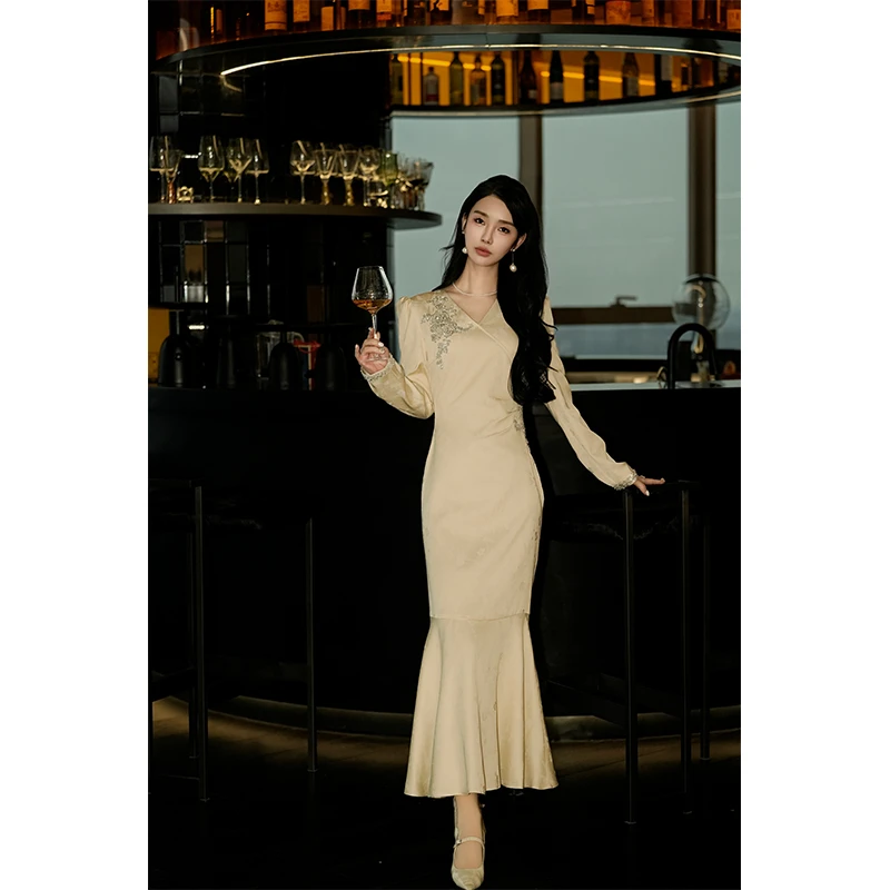 LRL【晚宴C位】设计师款气质优雅轻奢法式长袖女装连衣裙RL02431