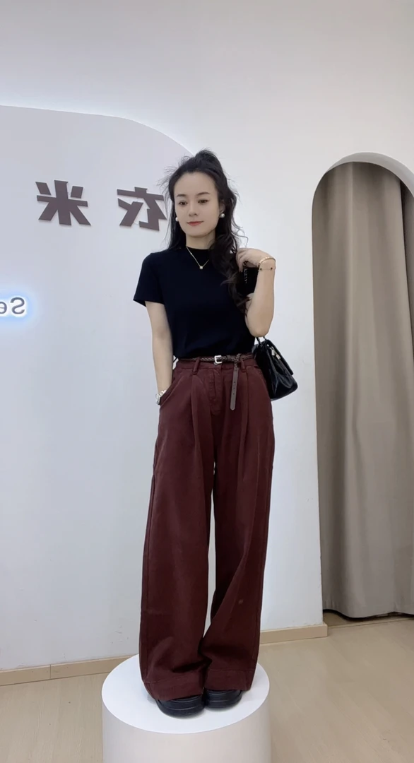 YI MI | 安可拉红韩系褶皱阔腿牛仔裤 洋气松弛慵懒休闲流行